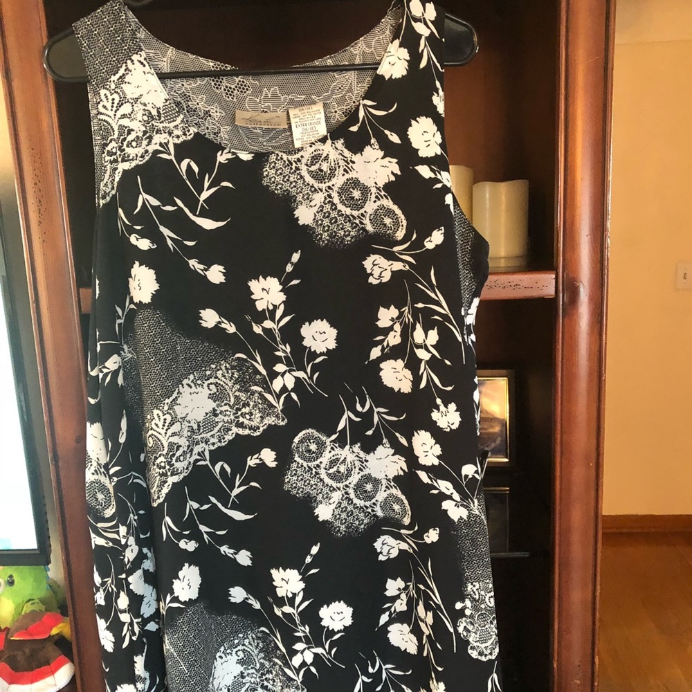 Kathy Lee collection maxi dress with side split